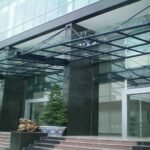 Ảnh mái che bằng kính cường lực Nhựt Mỹ
