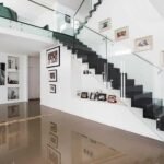 Hình ảnh cầu thang kính Nhựt Mỹ